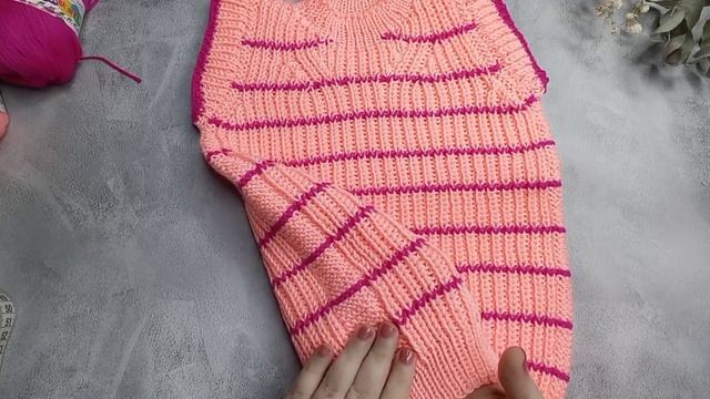 Дитяча жилетка спицями. Дитяча безрукавка. Короткий огляд.