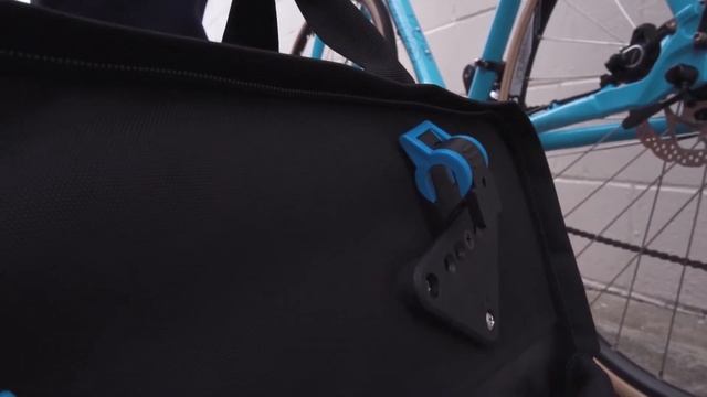 TWO WHEEL GEAR - PANNIER BRIEFCASE CONVERTIBLE (2018)