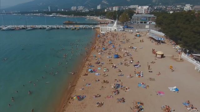 🏖Представьте: морской бриз, шепот волн, это Геленджик.