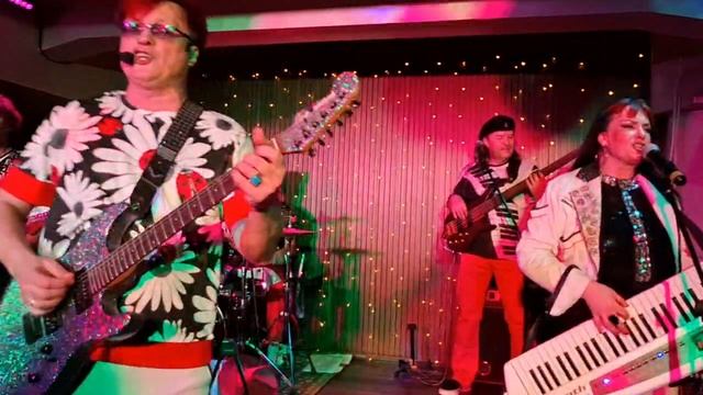 "КОВЫЛЯЙ ПОТИХОНЕЧКУ, А МЕНЯ ПОЗАБУДЬ"✨️ ГРУППА"БОЖЬЯ КОРОВКА"🎸🐞 ФЕВРАЛЬ 2025 г.
( КАВЕР- ВЕРСИЯ)