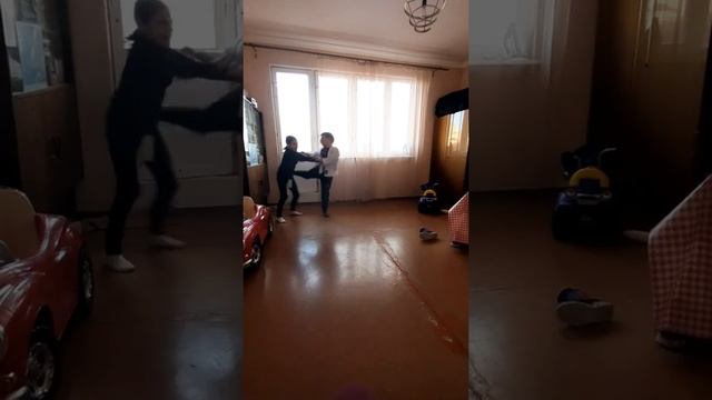 Играем Каратэ