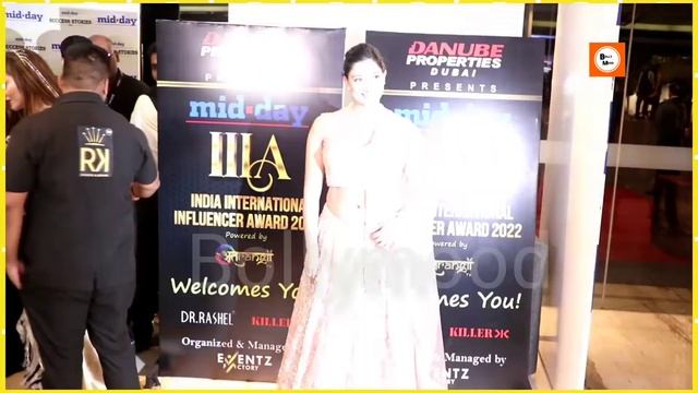 Actress Niharica Raizada looks pretty in Tradition look at "India international influencer awards",
