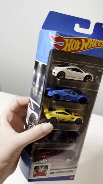 Модели автомобилей Hot Wheels Motor Show