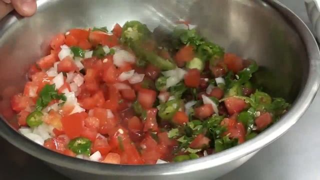 Salsa PICO DE GALLO "paso a paso" Salsa Mexicana (TOQUE Y SAZÓN)