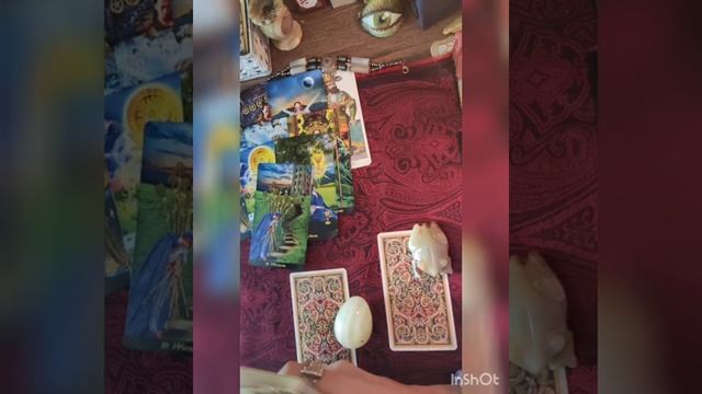 Что он думает, что чувствует? Почему  так в отношениях? Как  улучшить? Таро расклад. Общий.