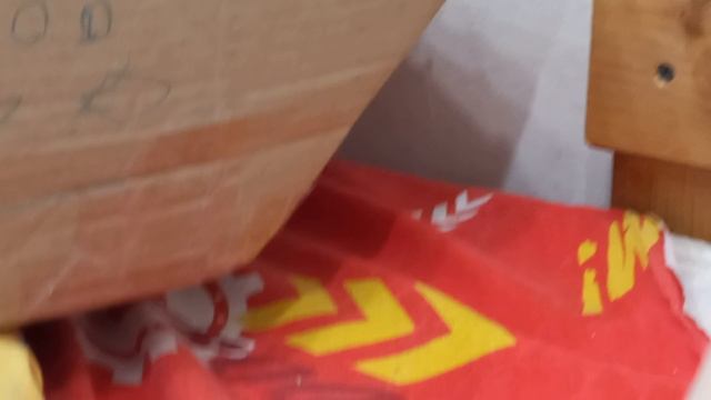 осматривать кораблик