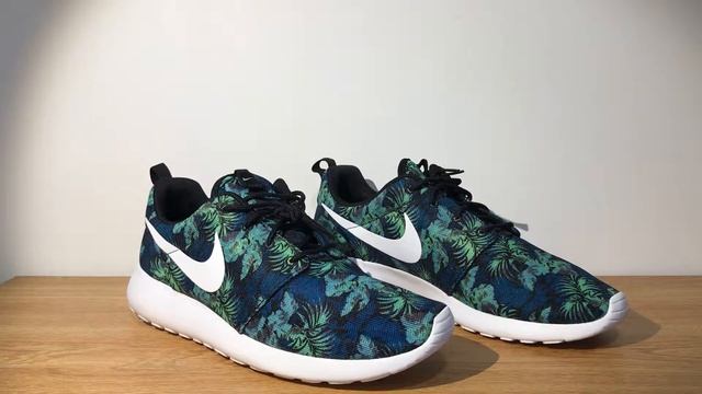 Nike Roshe Run “Aloha Pack” - Palm Tree