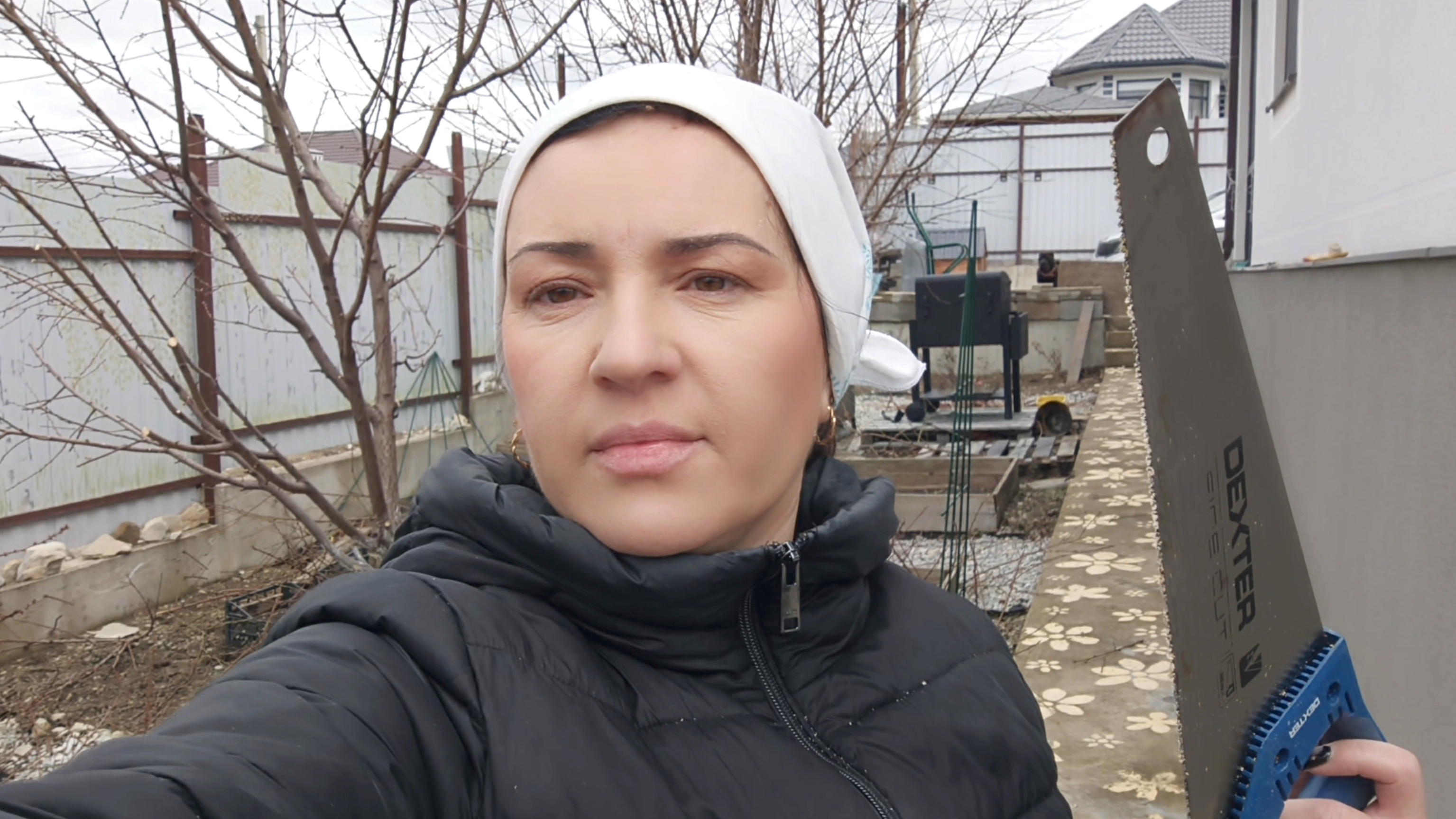 Подрезала ДЕРЕВЬЯ сама,такая Услуга стоит 15.000 руб #деревья#весна
