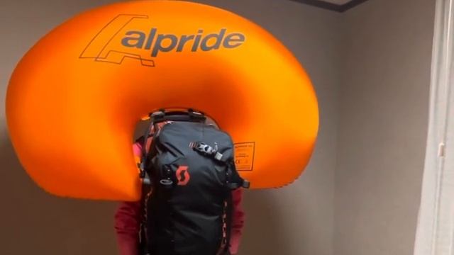 Scott Pack Patrol E1 40 エアバック展開
