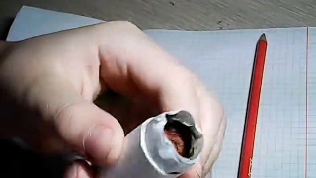 нашол петарду на улице