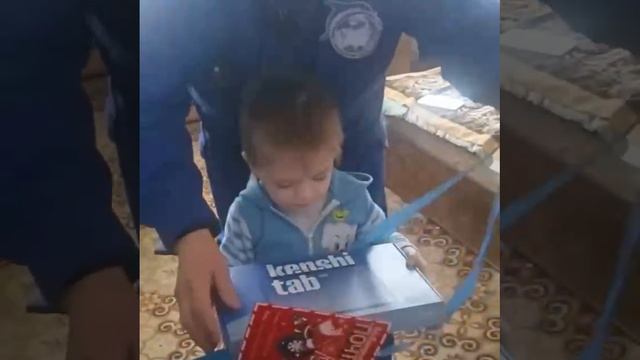 Югорчане привезли подарок юному макеевчанину