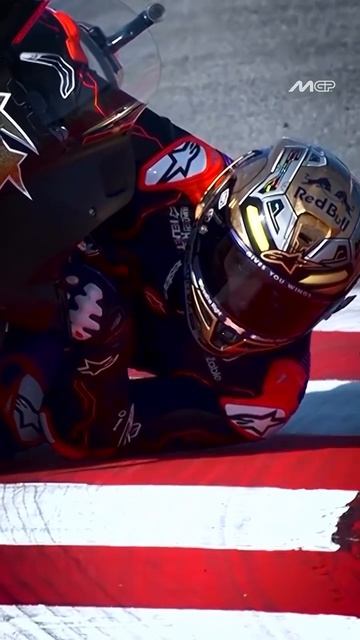 Надо быстрее на вираже 🏁

#bikerlife #bikerracing #bikergram #bikersofinstagram #motogirl #motolife