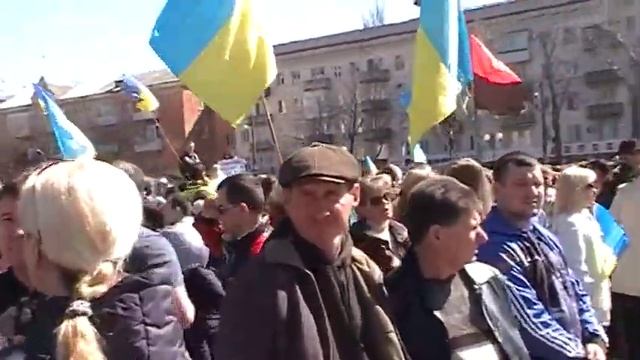 Коммунисты Херсона продолжают сепаратизм и раздражают людей.апрель 2014