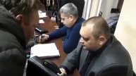 Беспредел в суде по делу Шеремета Патриоты и вЫтираны внаглую угрожают сотрудникам следст
