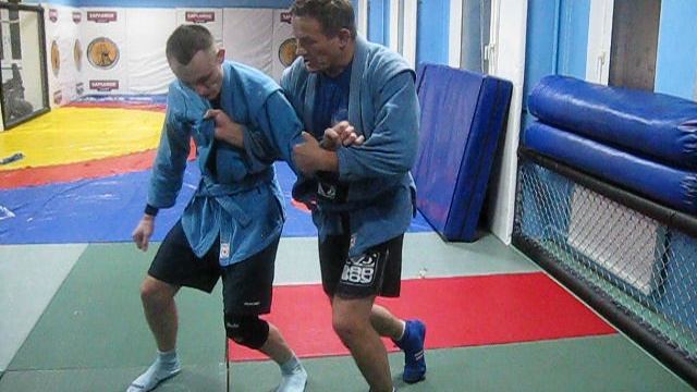 2016 год. Про важность захвата при выполнении" ножниц".