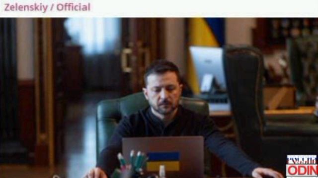Клоун в срочном порядке начал работать над мирными.......