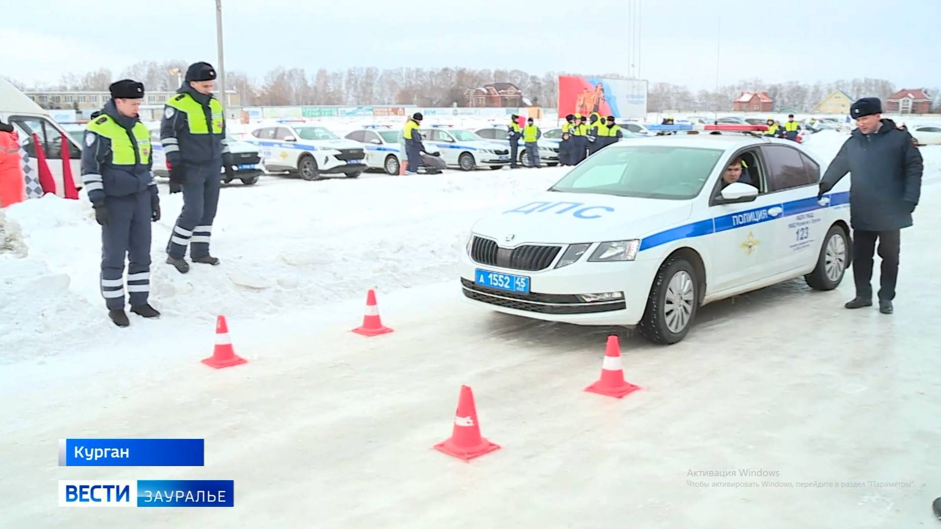 На курганском ипподроме провели соревнования между экипажами ДПС