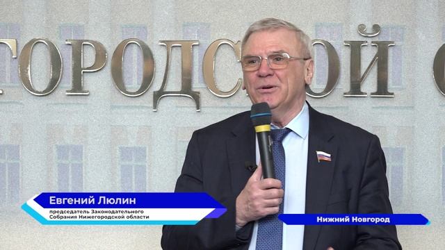Выставка архитектора и художницы Галины Шафранской «Я подарю тебе букет!» открылась в Законодательно