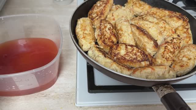 САМЫЕ ЛЕНИВЫЕ ГОЛУБЦЫ на ОДНОЙ сковородке! Вкусный простой рецепт АСМР