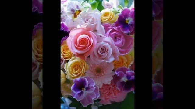 Я жажду петь во всякий час,
Печаль и слезы прочь!