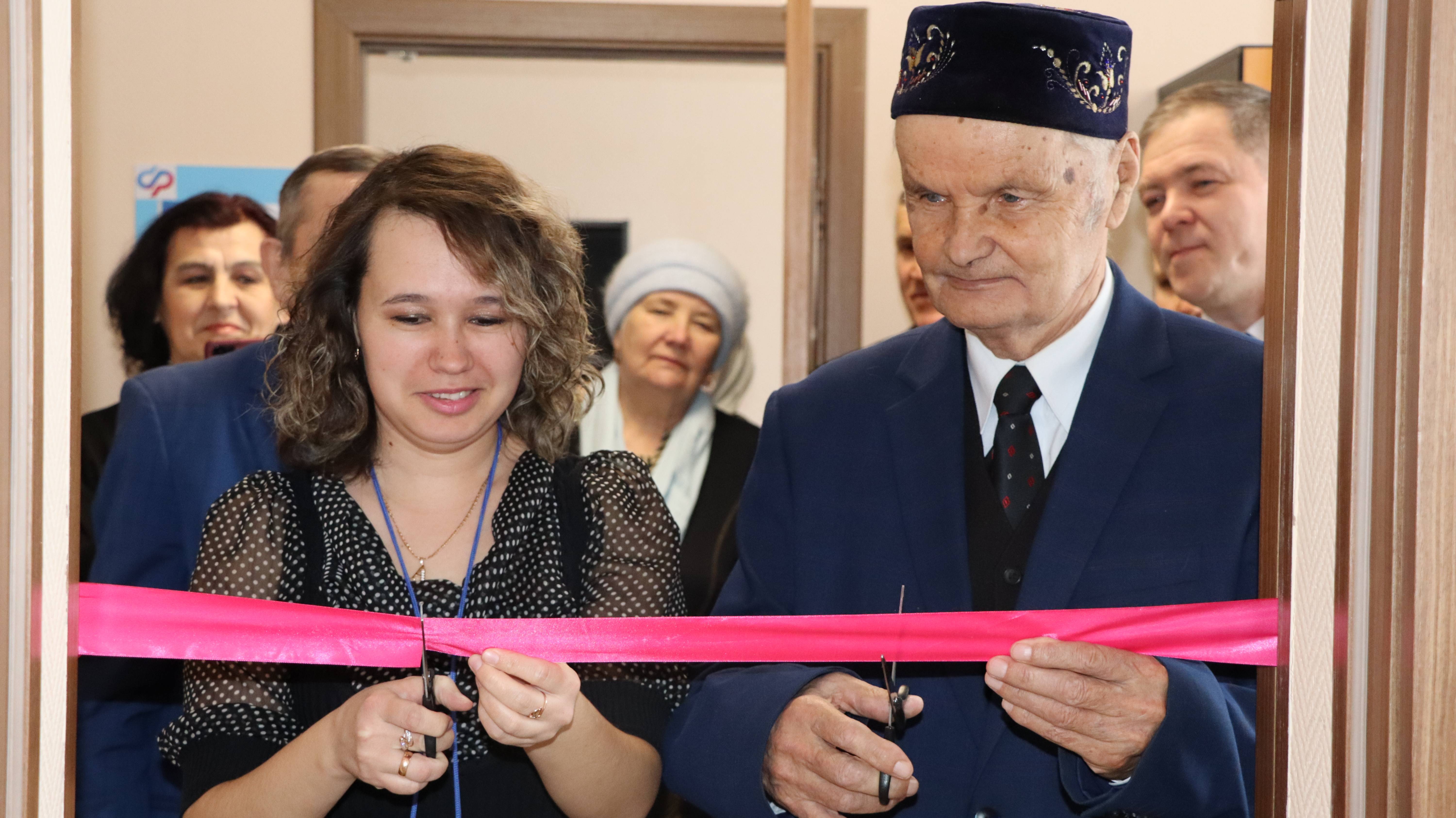 Сабада өлкән буын белән аралашу үзәге ачылды