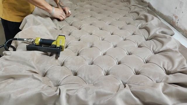 Каретная стяжка без разметки ткани. Капитоне без разметки.
