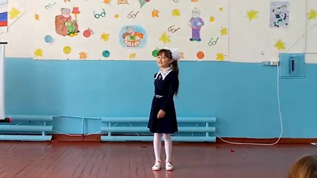 Весёлые частушки - в исполнении Л. Эльвиры