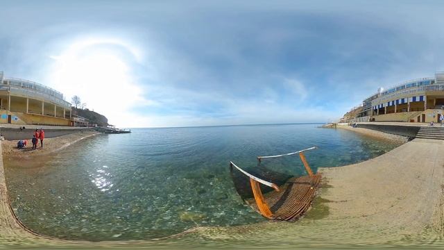 Пляж санатория «Малая бухта» весной - Видео 360 градусов