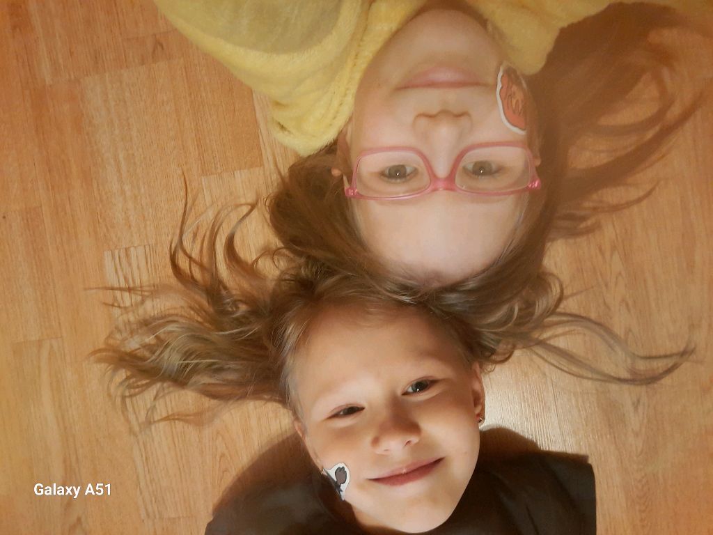 говорим с подружкой и вами