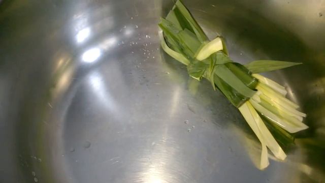 Cách nấu Sữa Đậu Đen Lá Dứa Thơm Ngon tại nhà - CKK