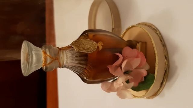 ВИНТАЖНЫЕ ЧУДЕСНЫЕ ДУХИ 1966 года