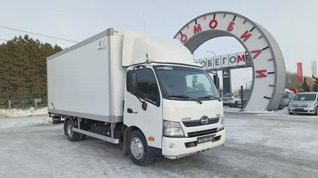 Hino 300 2018