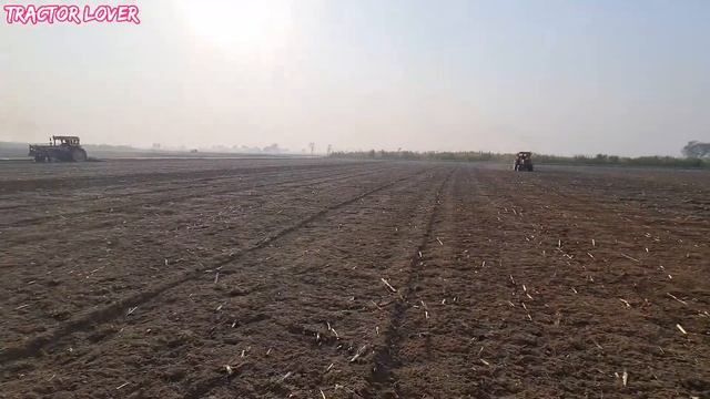 newholland 640 fiat 480 MF 385 working on feeld