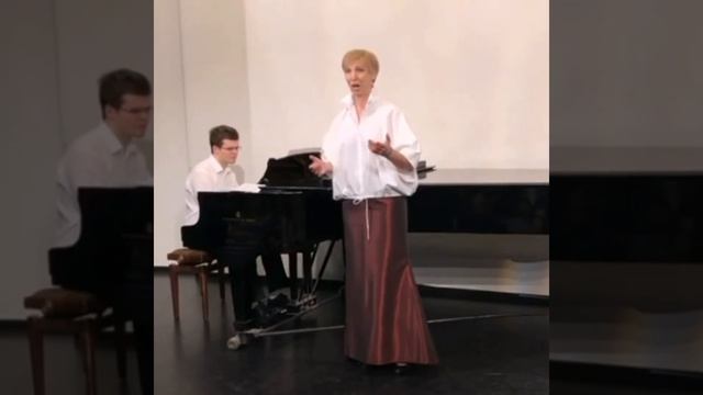 И. Дунаевский. Песня Анюты из кинофильма "Весёлые ребята".