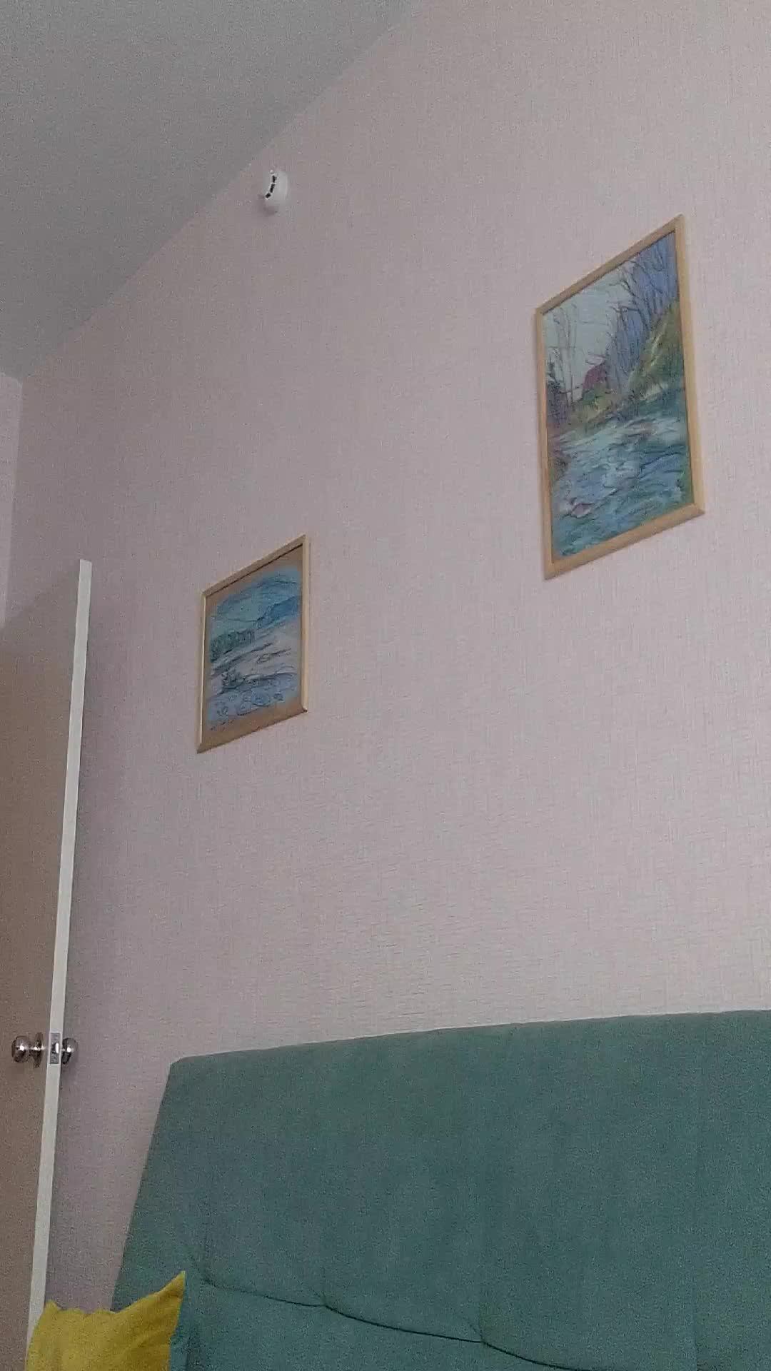 пришёл со школы ем пелемени