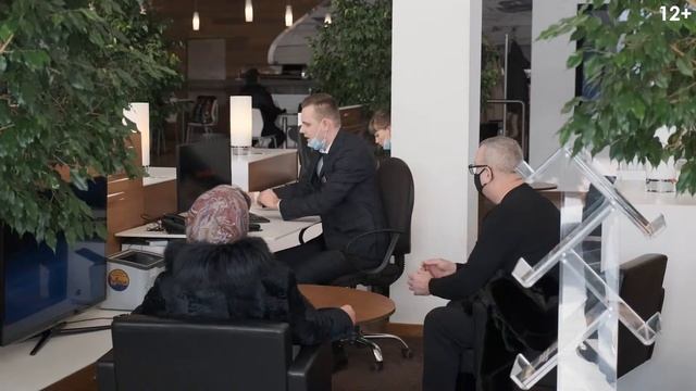 Как обслужить, приобрести или продать автомобиль в "нерабочие" дни? Уроки пандемии. 12+