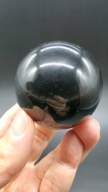 高品質チベット産モリオン53mm丸玉