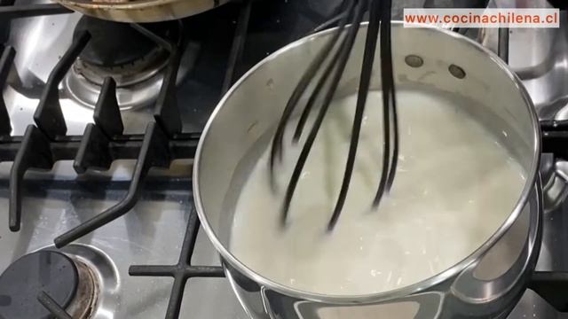 Salsa de champiñones para fideos o carnes, base de salsa blanca