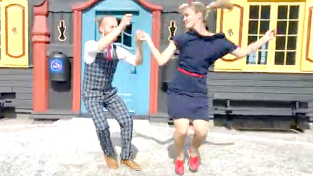 Dance Monkey_ Lindy Hop Dancing! Sondre & Tanya. Танцы