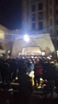 Боестолкновения в Сирии продолжаются.
В окрестностях Джеблы и Латакии алавитские ополченцы атакуют