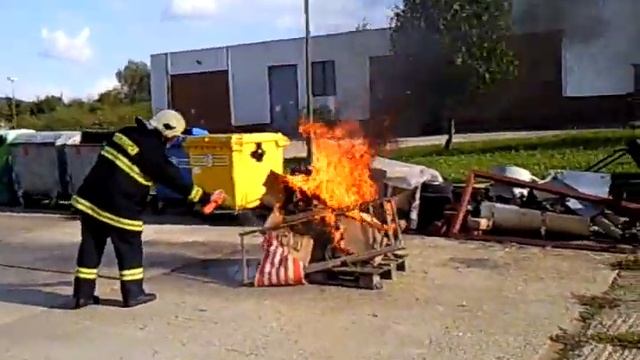 Test č.1 Pyrocom 400 ml