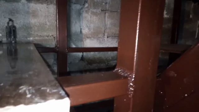 Ольгинка. Туапсинский район. Часть 2. Делаю полки в подвале.