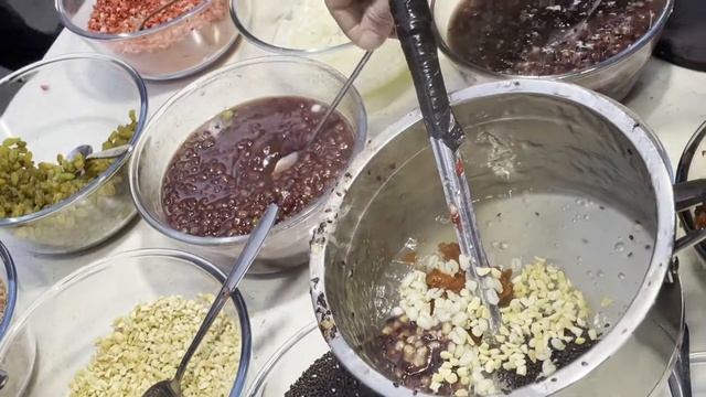 Lotus Seed Sweet Soup -  Perfect for winter  - Chinese Street Food ●   莲子粥