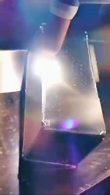 No deformation and discoloration during pull welding of external corners of aluminum welding