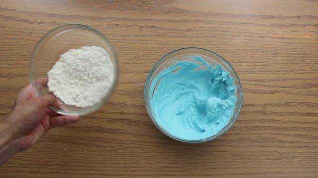 Pistachio Macaron (Tiffany&Co Blue) (By BlanchTurnip)
