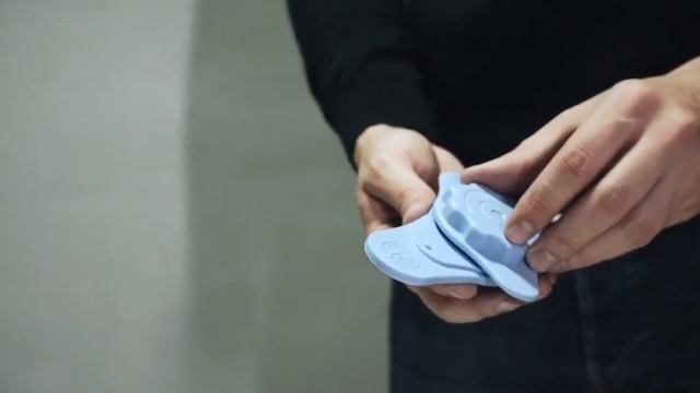 Сборка растущей парты "Деми" СУТ.43