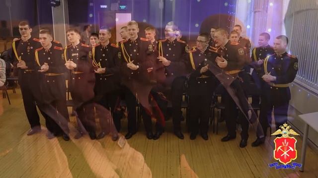 Члены Общественного совета и полицейские организовали весенний бал для школьниц