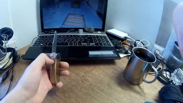 Нож-зажигалка купленный в Москве ( на Арбате за 350 рублей )