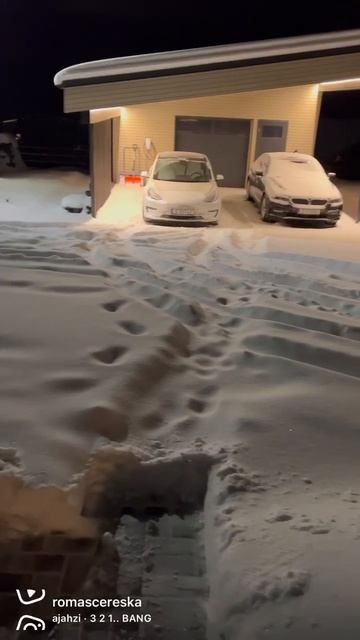 Snow shoveling like a boss!