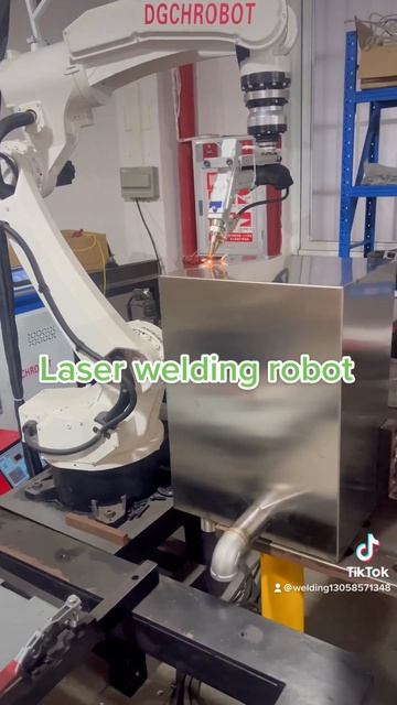 Laser welding robot